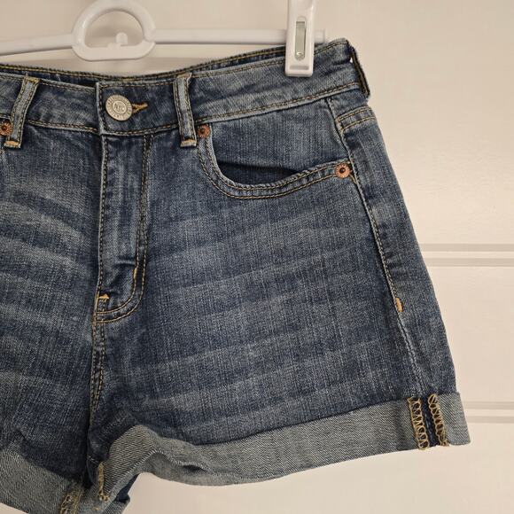 Women's Aeropostale High-Waisted Shorty Cuffed Denim Jean Shorts | Size 2 - Picture 4 of 9